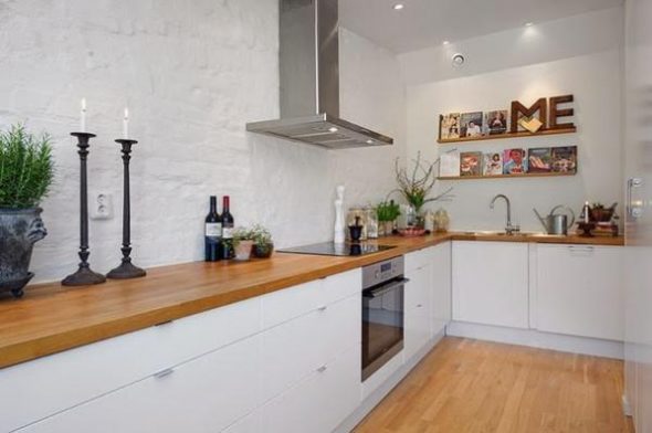 كونترتوب خشبي في المطبخ