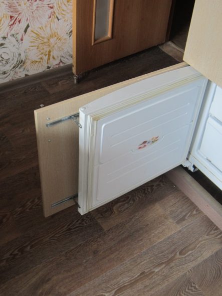 أدلة الكرة للأبواب