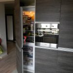 من أجل البناء في الثلاجة ، هناك حاجة إلى نماذج خاصة.