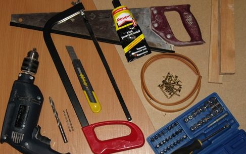 أدوات للعمل