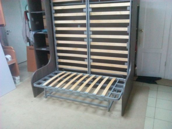 آلية الأسرة خزانة الملابس