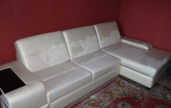 لا ينبغي أن يكون الجلد الطبيعي رطبًا