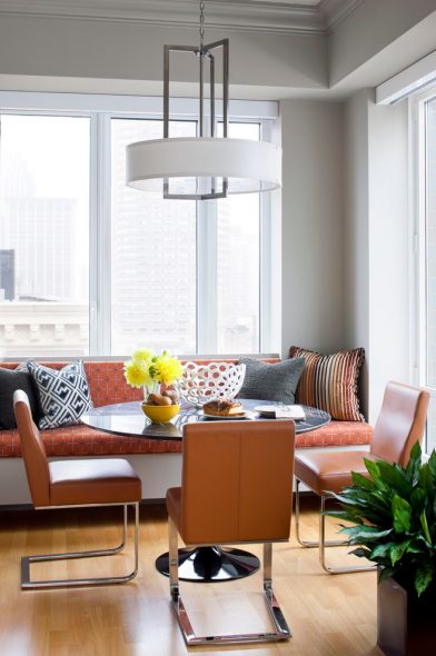 منطقة لتناول الطعام من النافذة