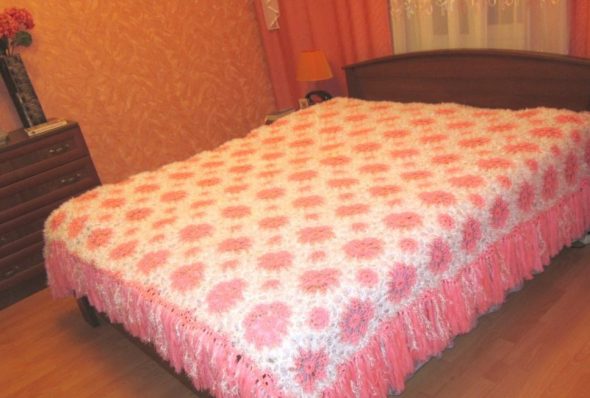 تغطية الورود في الثلج