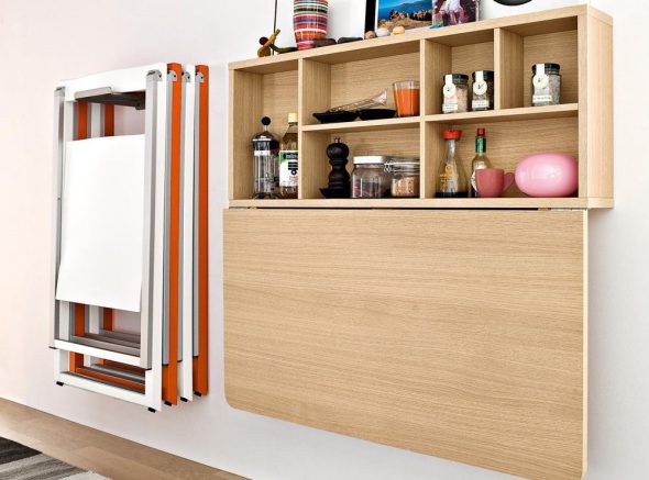 المدمج في طاولة قابلة للطي