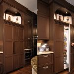 مطبخ مدمج أنيق مع الأجهزة