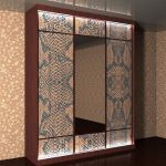 خزانة انزلاقية تحت جلد التمساح