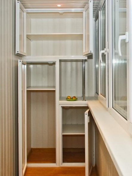 الأبواب المتأرجحة