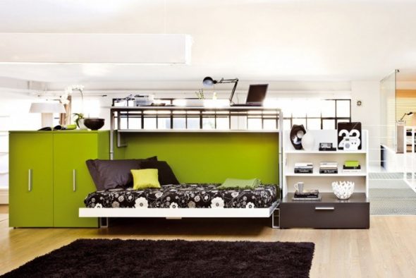 مزيج من الجدول مع إضافات وسرير كامل