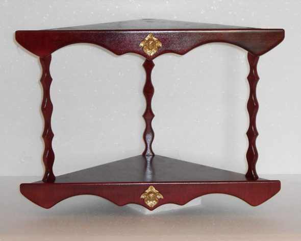 رف زاوية صغير للأيقونات