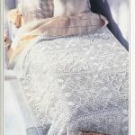 دافئ منقوشة اليدوية