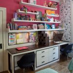 طاولة أطفال لطفلين مع منافذ مدمجة