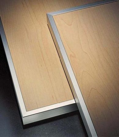 ارتفع الألومنيوم اللوح