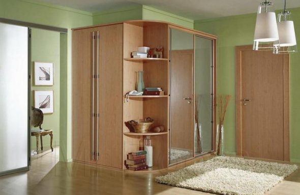 خزانة الزاوية مثيرة للاهتمام