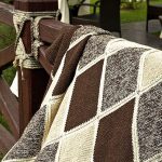 غطاء رائع بألوان هادئة.