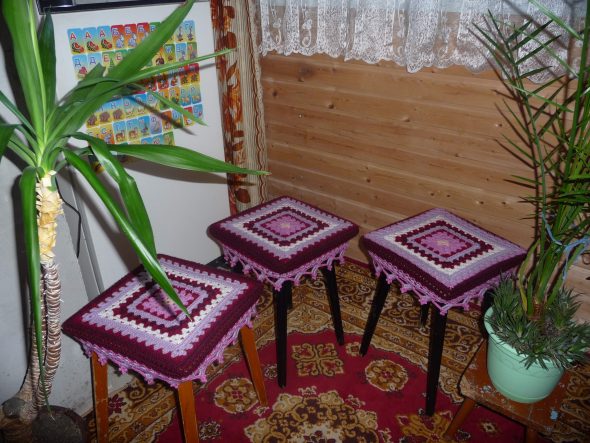 مجموعة من الأغطية متطابقة