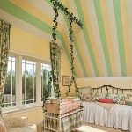 طفل صغير المهد