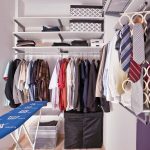 غرفة خلع الملابس البسيطة تفعل ذلك بنفسك