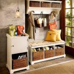 مقعد عثماني ناعم في الرواق