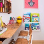 طاولة خشب صغيرة ضيقة للأطفال