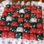 تمزيق عيد الميلاد وسادة