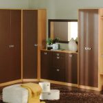 الأثاث الأصلي في نفس النمط