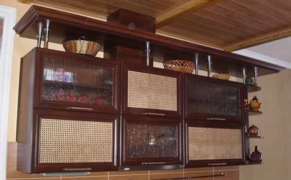 الواجهة مع إدراج الروطان