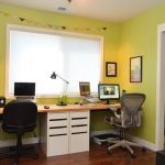 وظائف لاثنين من المراهقين