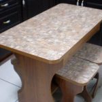 فيلم لاصق ذاتي لترميم الأثاث