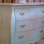 الصدر الذين تتراوح أعمارهم بين شكل غير عادي