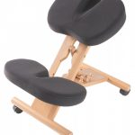 كرسي السرج مع البناء الخشبي