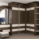 خزانة ملابس زاوية مع منضدة الزينة