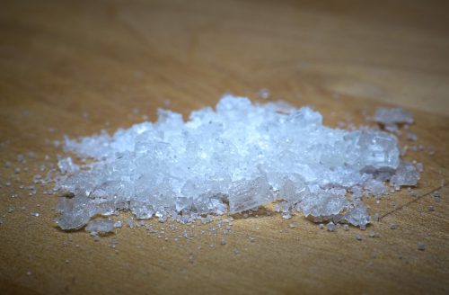 خذ الملح ورش وصمة عار.