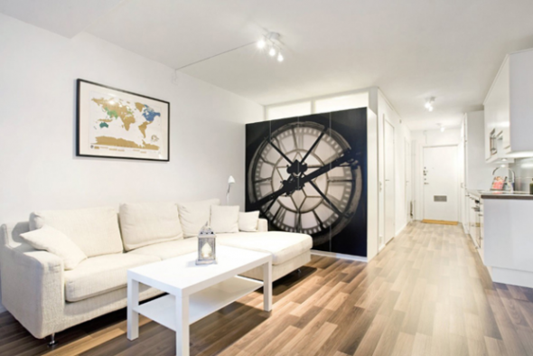 امتدت غرفة المعيشة مستطيلة