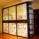 الضفائر لتصميم أبواب مجلس الوزراء