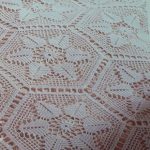 عناصر الدانتيل الأبيض لفراش محبوك