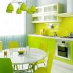 مائدة مستديرة بيضاء للمطبخ مشرق