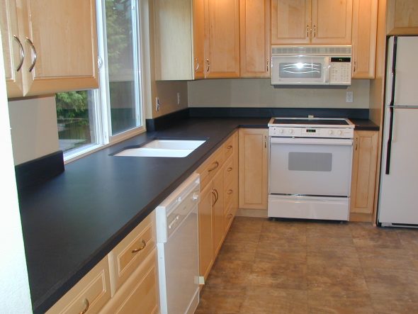 سطح العمل الأسود