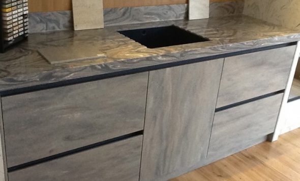 واجهة مصنوعة من الحجر