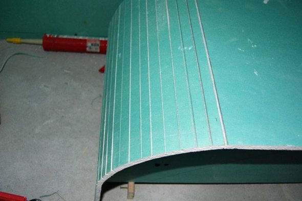 الهياكل المنحنية