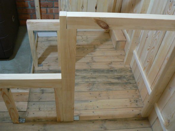 رفوف الحمام الإطار