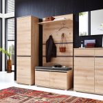 أثاث لممر واسع