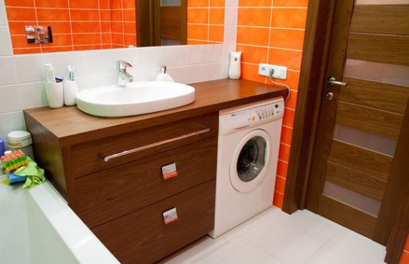 الخشب والأثاث للحمام