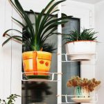 على الحامل يمكن أن يقف الزهور الكبيرة