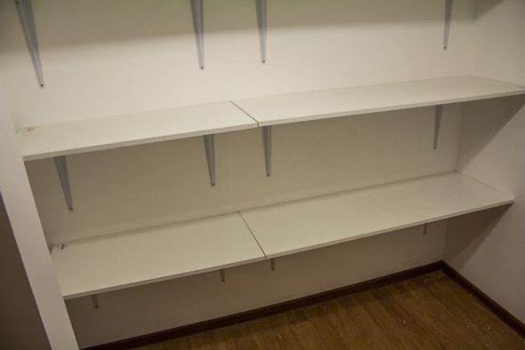 أرفف الحائط