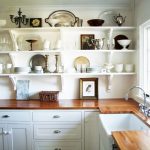 رفوف المطبخ