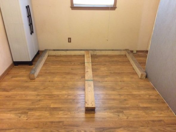 قاعدة السرير