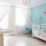 كرسي خوص معلق في الحضانة