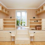 المنصة مع أسرة الخشب الرقائقي