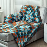 ملعقة من الدوافع الثلاثي بأيديهم